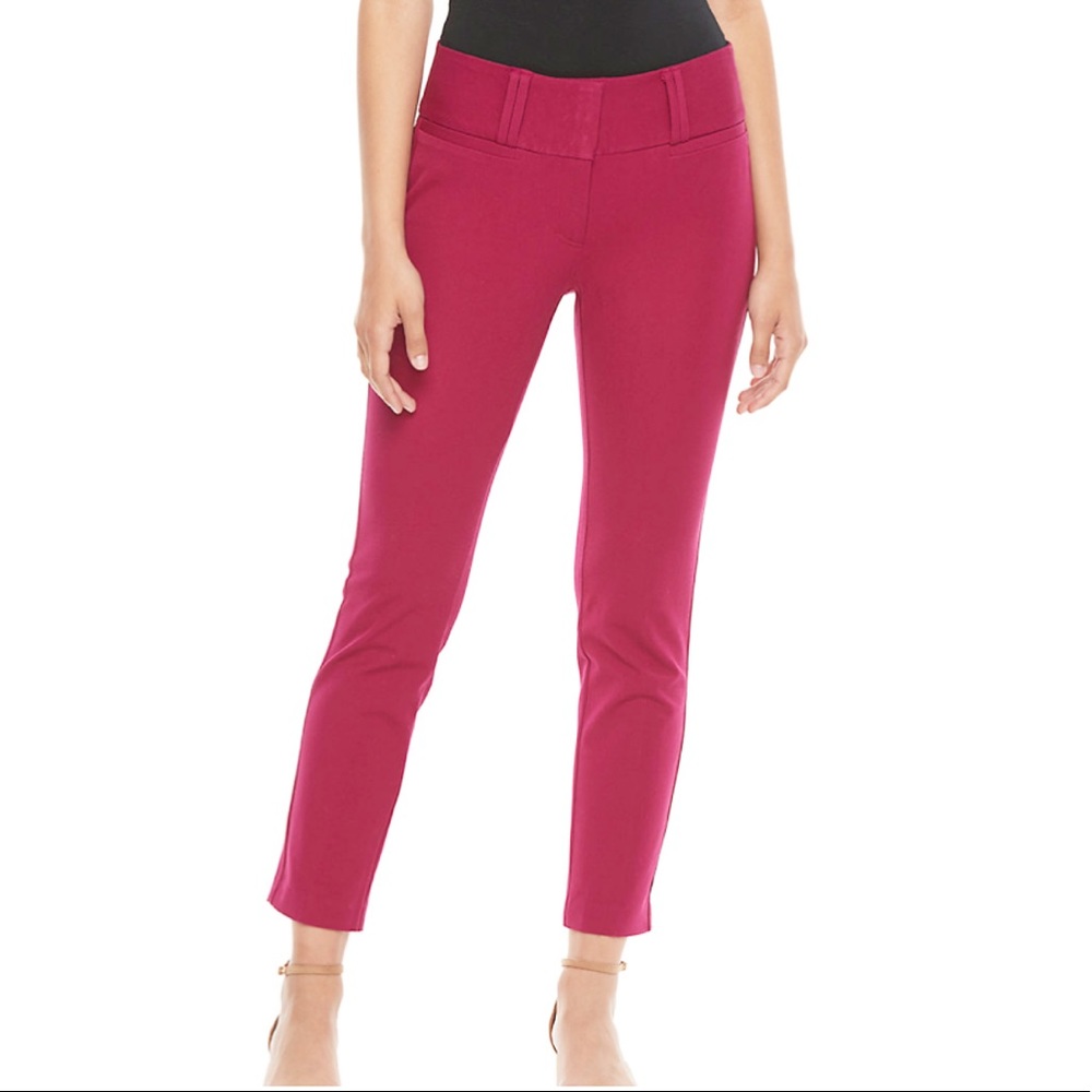 Candie’s red Marilyn ankle pants size 9